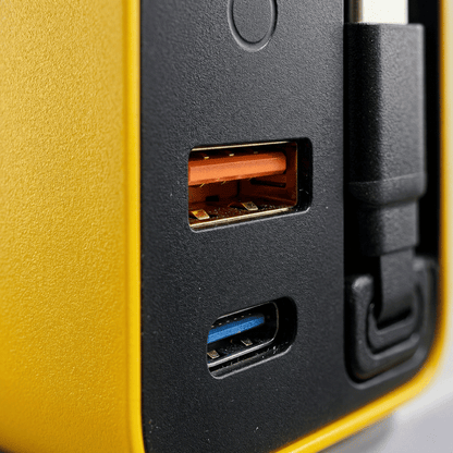 Elmwood™ Smart Charger - 80W GaN Multi-Port PD • Retractable Cable